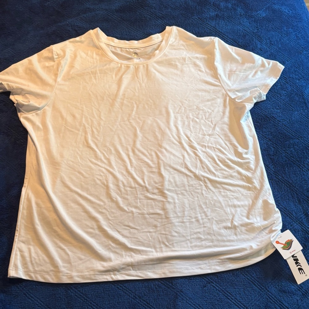 NWT - NOT NIKE! Size XL Crisp White Tee